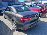 Usata VW Eos Basis 122 CV (89 kW) 2011 Marrone Cabrio