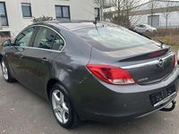 Gebraucht Opel Insignia Edition 116 PS (85 kW) 2009 Karbongrau Limousine