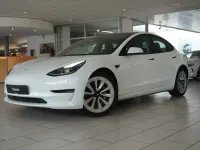 Gebraucht Tesla Model 3 366 kW (498 PS) 2022 Weiß metallic Limousine