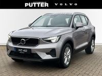 Neu Volvo XC40 Core 163 PS (119 kW) 2025 Metallic (silber SUV