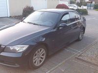 Gebraucht BMW 318 129 PS (94 kW) 2007 Schwarz Limousine