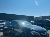Gebraucht Mercedes A200 136 PS (100 kW) 2012 Schwarz Kleinwagen