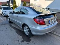 Gebraucht Mercedes C180 129 PS (94 kW) 2001 Silber Coupé
