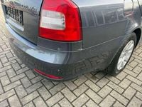 Gebraucht Skoda Octavia Ambiente 105 PS (77 kW) 2012 Anthracitegrau metallic Limousine