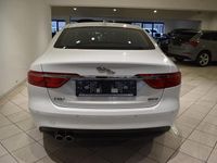 Gebraucht Jaguar XF 179 PS (131 kW) 2016 Weiß Limousine