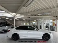 Gebraucht BMW 320 M Sport 184 PS (135 kW) 2023 Weiß Limousine
