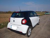 Gebraucht Smart ForFour Passion 90 PS (66 kW) 2016 Weiß Kleinwagen