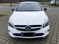 Gebraucht Mercedes CLA180 122 PS (89 kW) 2016 Schwarz Limousine