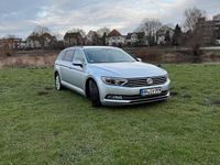 Gebraucht VW Passat 140 PS (102 kW) 2015 Grau Kombi