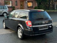 Gebraucht Opel Astra Edition 90 PS (66 kW) 2010 Schwarz Kombi