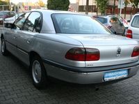 Gebraucht Opel Omega 116 PS (85 kW) 1996 Silber Limousine