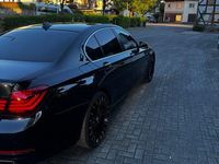 Gebraucht BMW 750 381 PS (280 kW) 2013 Schwarz Limousine