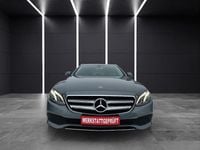 Gebraucht Mercedes E220 Avantgarde 194 PS (142 kW) 2018 Selenitgrau Kombi