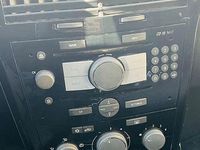 Gebraucht Opel Astra Edition 116 PS (85 kW) 2010 Blau Kombi