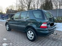 Gebraucht Mercedes ML270 163 PS (119 kW) 2004 Grün SUV