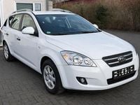 Gebraucht Kia Ceed 125 PS (91 kW) 2009 Weiß Kleinwagen