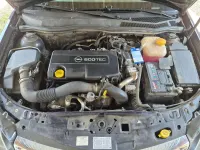 Gebraucht Opel Astra Edition 110 PS (80 kW) 2010 Saphirschwarz mineraleffekt Kombi