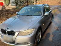 Gebraucht BMW 318 143 PS (105 kW) 2010 Silber Kombi