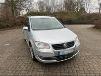 Gebraucht VW Touran 105 PS (77 kW) 2009 Silber Van / Kleinbus