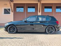 Gebraucht BMW 116 Advantage 109 PS (80 kW) 2015 Schwarz Kleinwagen