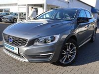 Gebraucht Volvo V60 CC Summum 190 PS (139 kW) 2016 Osmium grey Kombi