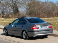 Gebraucht BMW 318 143 PS (105 kW) 2005 Grau Limousine