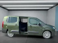 Neu Fiat Doblò 131 PS (96 kW) 2025 Grün Van / Kleinbus
