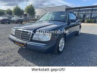 Gebraucht Mercedes 220 150 PS (110 kW) 1993 Dunkelblau Cabrio