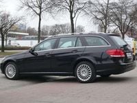 Gebraucht Mercedes E250 204 PS (150 kW) 2015 Schwarz  unilack Kombi