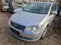 Gebraucht VW Touran Trendline 102 PS (75 kW) 2008 Reflexsilber metallic Van / Kleinbus