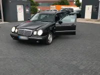 Gebraucht Mercedes E430 279 PS (205 kW) 1998 Schwarz Limousine