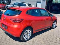 Gebraucht Renault Clio V Zen 91 PS (66 kW) 2021 Feuerrot Limousine