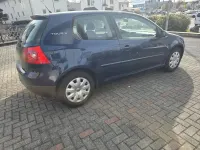 Usata VW Golf VI 102 CV (75 kW) 2008 Blu Utilitaria