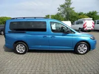 Gebraucht VW Caddy Life 114 PS (83 kW) 2023 Costa azul metallic Van / Kleinbus
