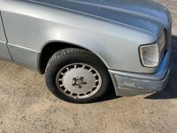 gebraucht Mercedes 200 w124/EKombi inklusive Sommer- und Winterreifen