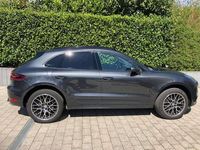 Gebraucht Porsche Macan 252 PS (185 kW) 2018 Vulkangraumetallic SUV