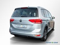 Gebraucht VW Touran Move 150 PS (110 kW) 2024 Oyster silver metallic Van / Kleinbus