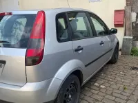 Gebraucht Ford Fiesta 70 PS (51 kW) 2002 Silber Kleinwagen