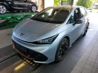Gebraucht Cupra Born 169 kW (231 PS) 2023 Geysirsilber Kleinwagen