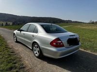 Gebraucht Mercedes E320 Avantgarde 224 PS (164 kW) 2005 Silber Limousine