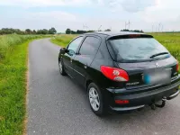 Gebraucht Peugeot 206+ 70 PS (51 kW) 2009 Schwarz Kleinwagen