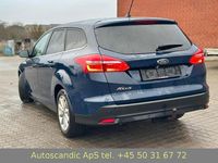 Gebraucht Ford Focus Titanium 120 PS (88 kW) 2017 Blau Limousine