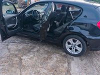 Gebraucht BMW 116 120 PS (88 kW) 2009 Schwarz Kleinwagen