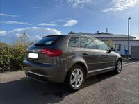 Gebraucht Audi A3 105 PS (77 kW) 2012 Kleinwagen