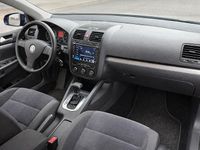 Gebraucht VW Jetta 116 PS (85 kW) 2007 Blau Limousine