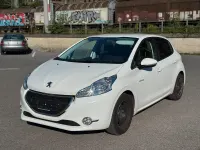 Gebraucht Peugeot 208 82 PS (60 kW) 2014 Weiß Kleinwagen