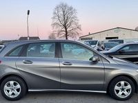 Gebraucht Mercedes B180 122 PS (89 kW) 2012 Grau Van / Kleinbus