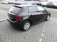 Gebraucht VW Polo Comfortline 95 PS (69 kW) 2021 Schwarz Kleinwagen