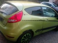 Gebraucht Ford Fiesta 82 PS (60 kW) 2009 Grün Kleinwagen