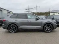 Gebraucht VW Touareg R-line 286 PS (210 kW) 2025 Grau SUV